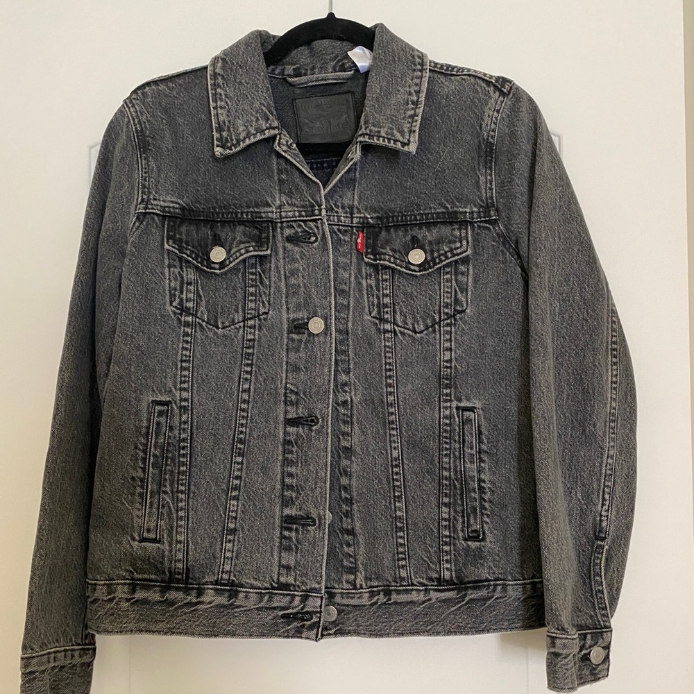 Levi’s grey denim jacket